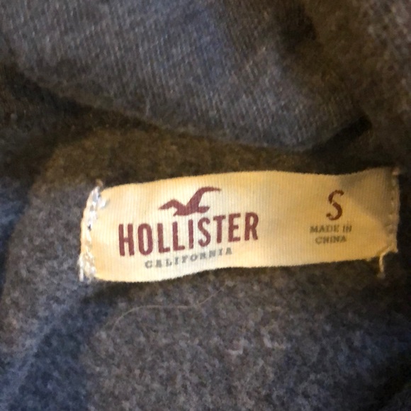 Grey Hollister Hoodie - Picture 2 of 3